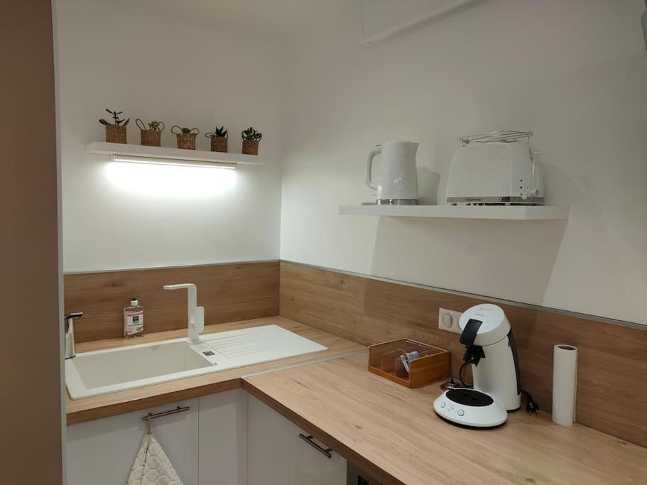 Gîte La bulle de Léna avec petit-déjeuner Flavigny Extérieur photo